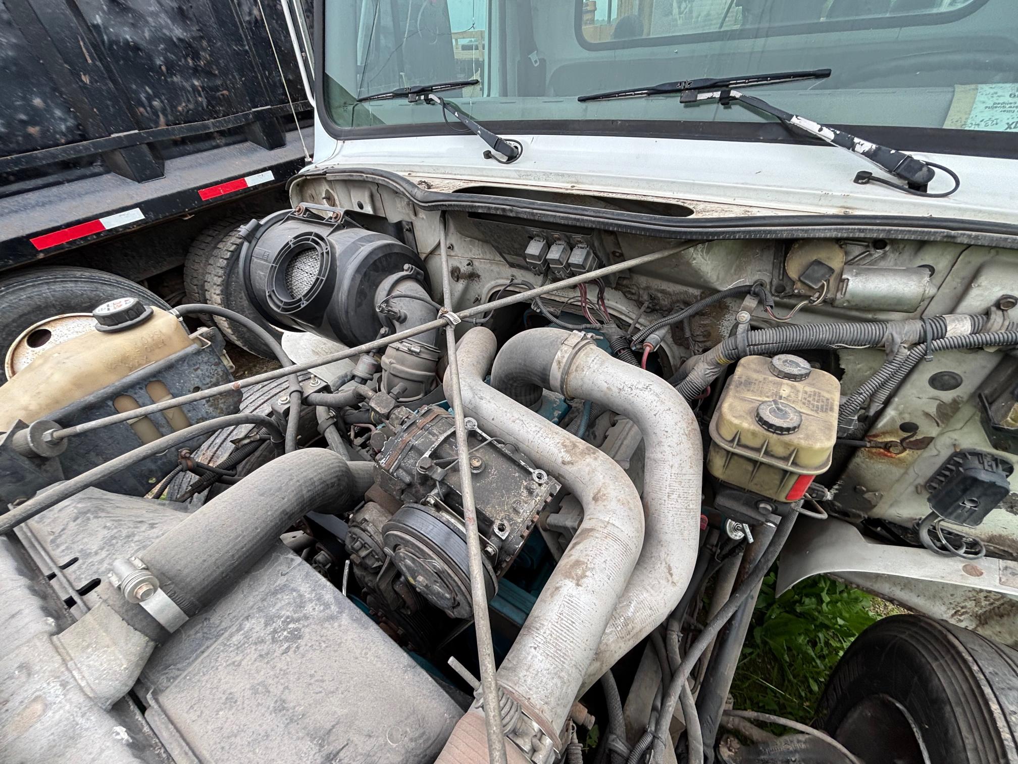 1998 INTERNATIONAL 4700 - Image 20